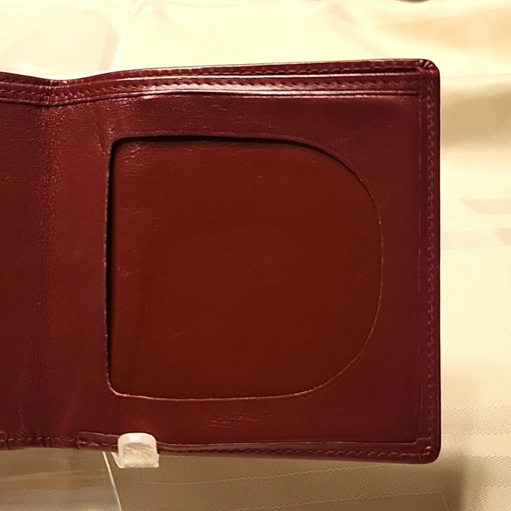 Authentic Les Must De Cartier Leather Bifold Wallet Bordeaux Gold Tone corners - Picture 5 of 10